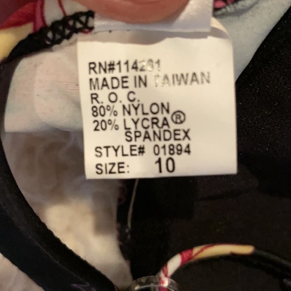 Women’s Newport News Bikini Top - Picture 5 of 8